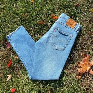 Levi’s Premium 512 Slim Tapered Jeans